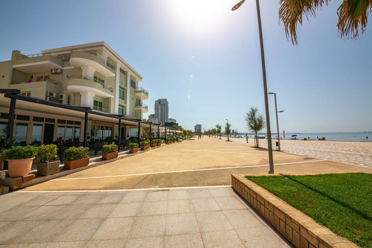 Hotel Kristal Дуррес Екстер'єр фото