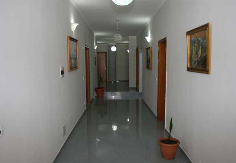 Hotel Kristal Дуррес Екстер'єр фото