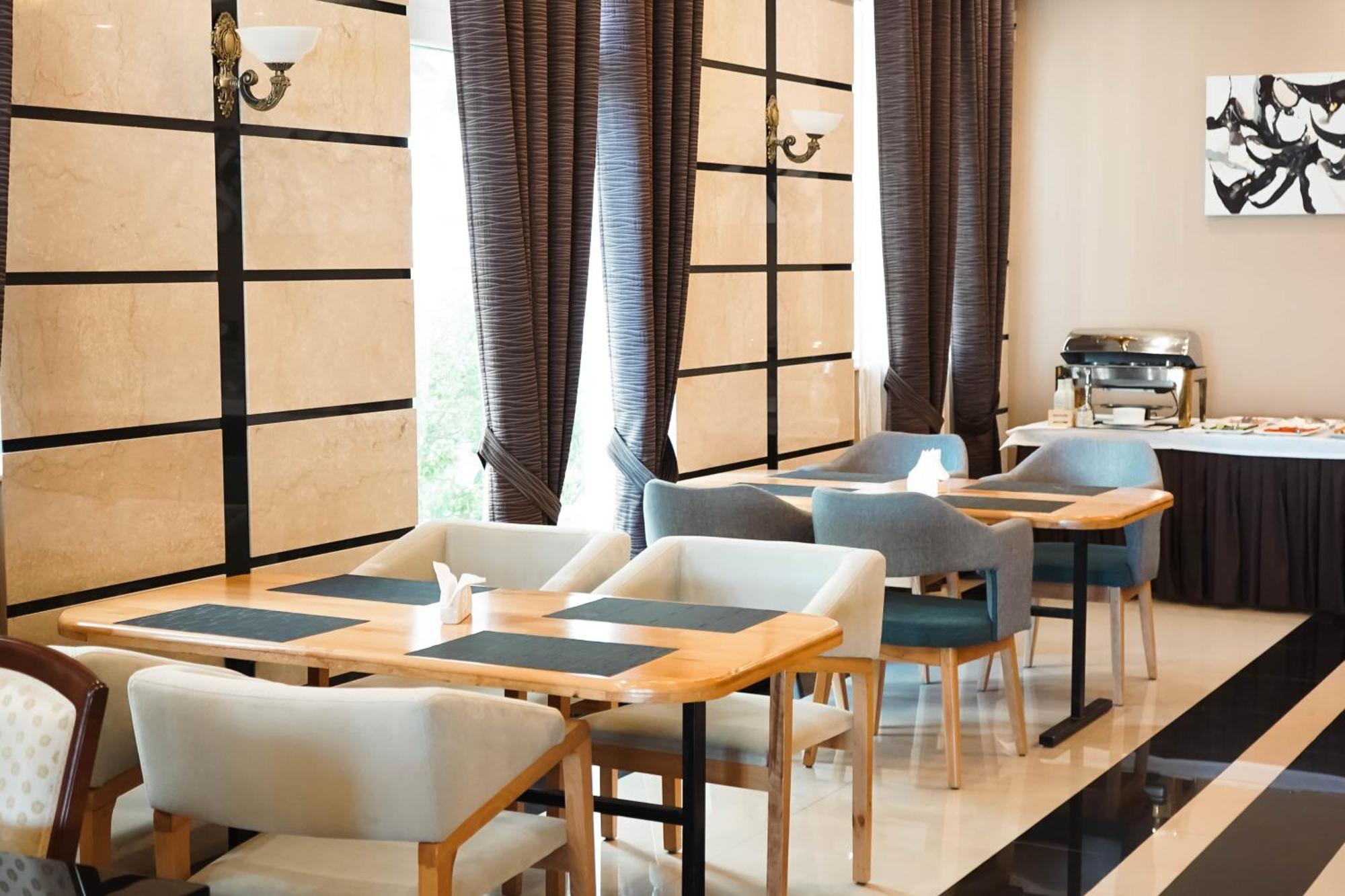 Hotel Kristal Дуррес Екстер'єр фото
